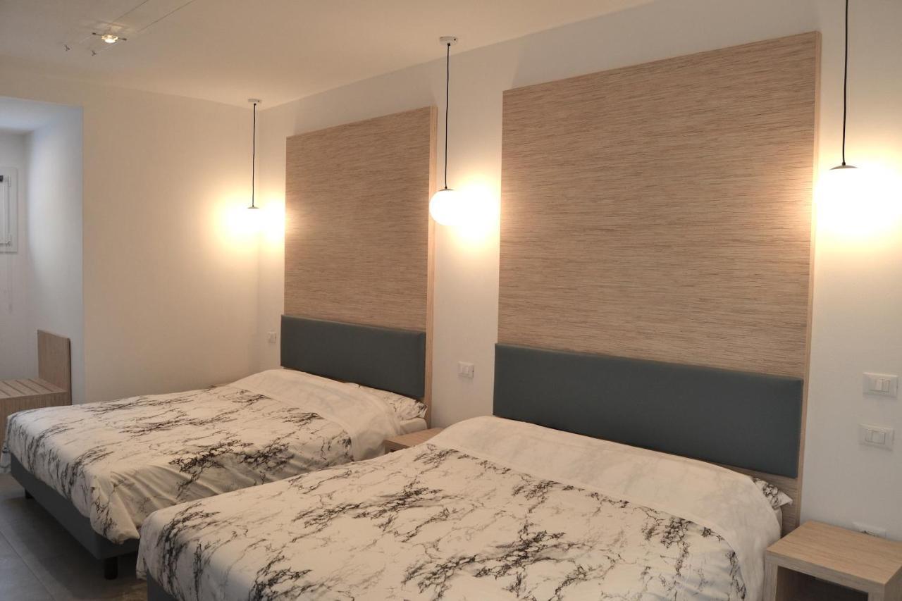 Iris Ar Holiday-Home Peschiera del Garda Exteriér fotografie