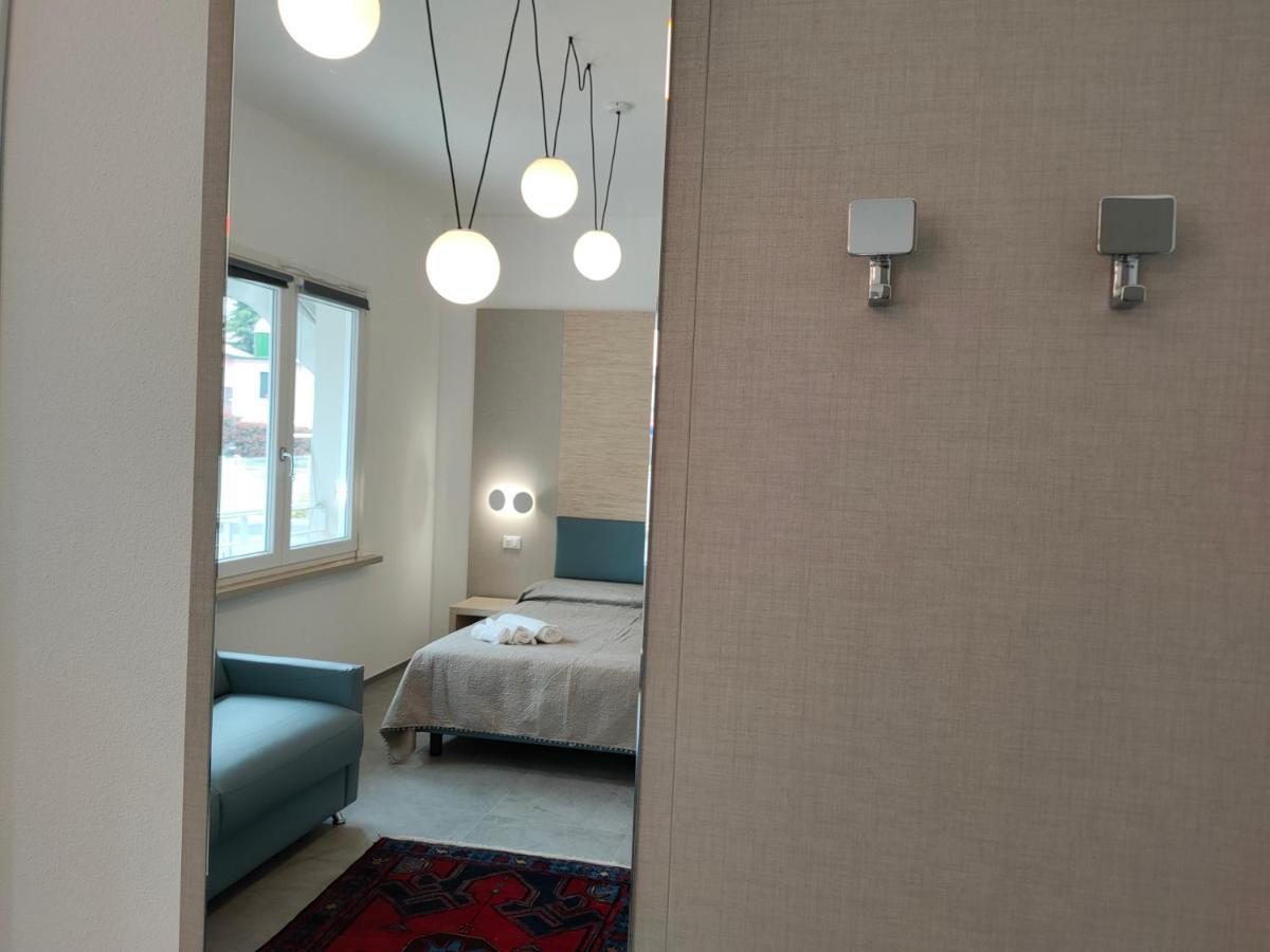 Iris Ar Holiday-Home Peschiera del Garda Exteriér fotografie