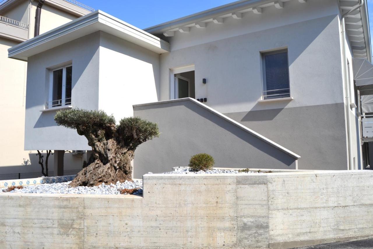 Iris Ar Holiday-Home Peschiera del Garda Exteriér fotografie