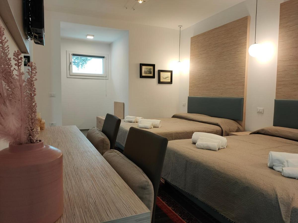 Iris Ar Holiday-Home Peschiera del Garda Exteriér fotografie